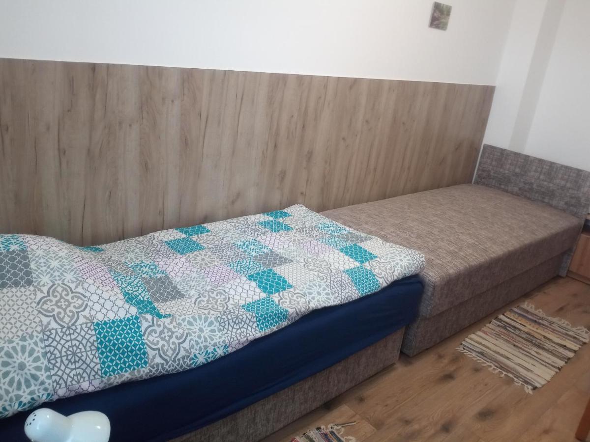 Budai Vam Apartmanhaz Pécs Eksteriør bilde