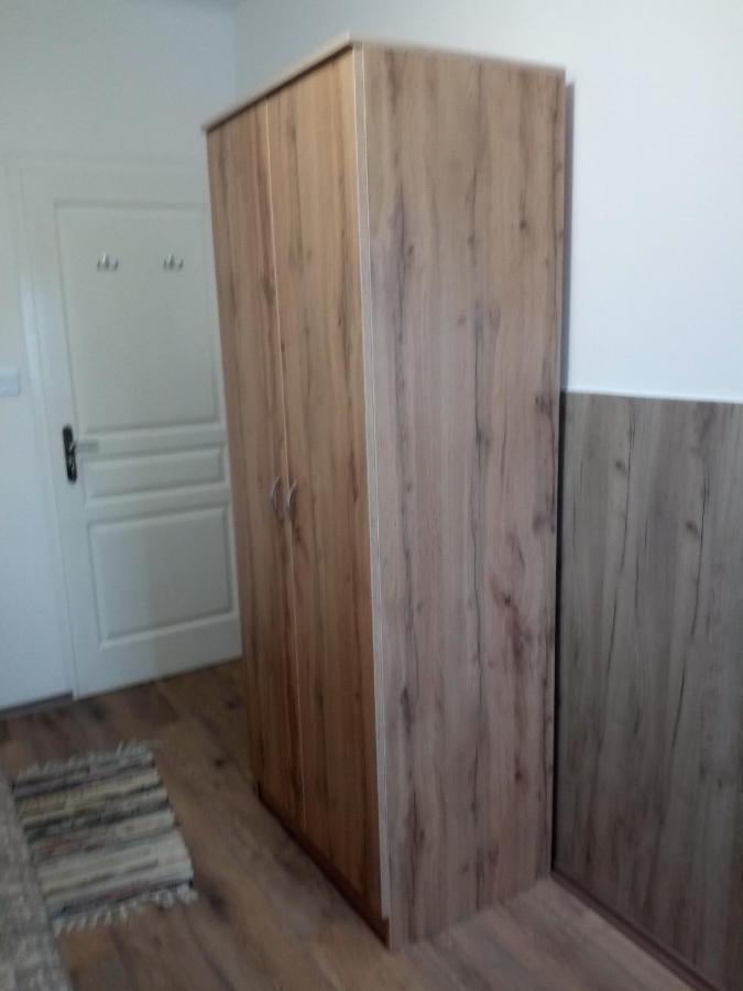 Budai Vam Apartmanhaz Pécs Eksteriør bilde