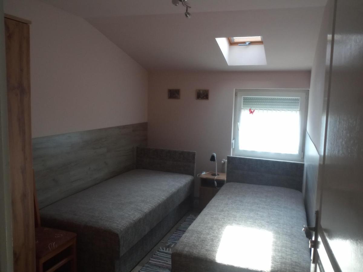 Budai Vam Apartmanhaz Pécs Eksteriør bilde
