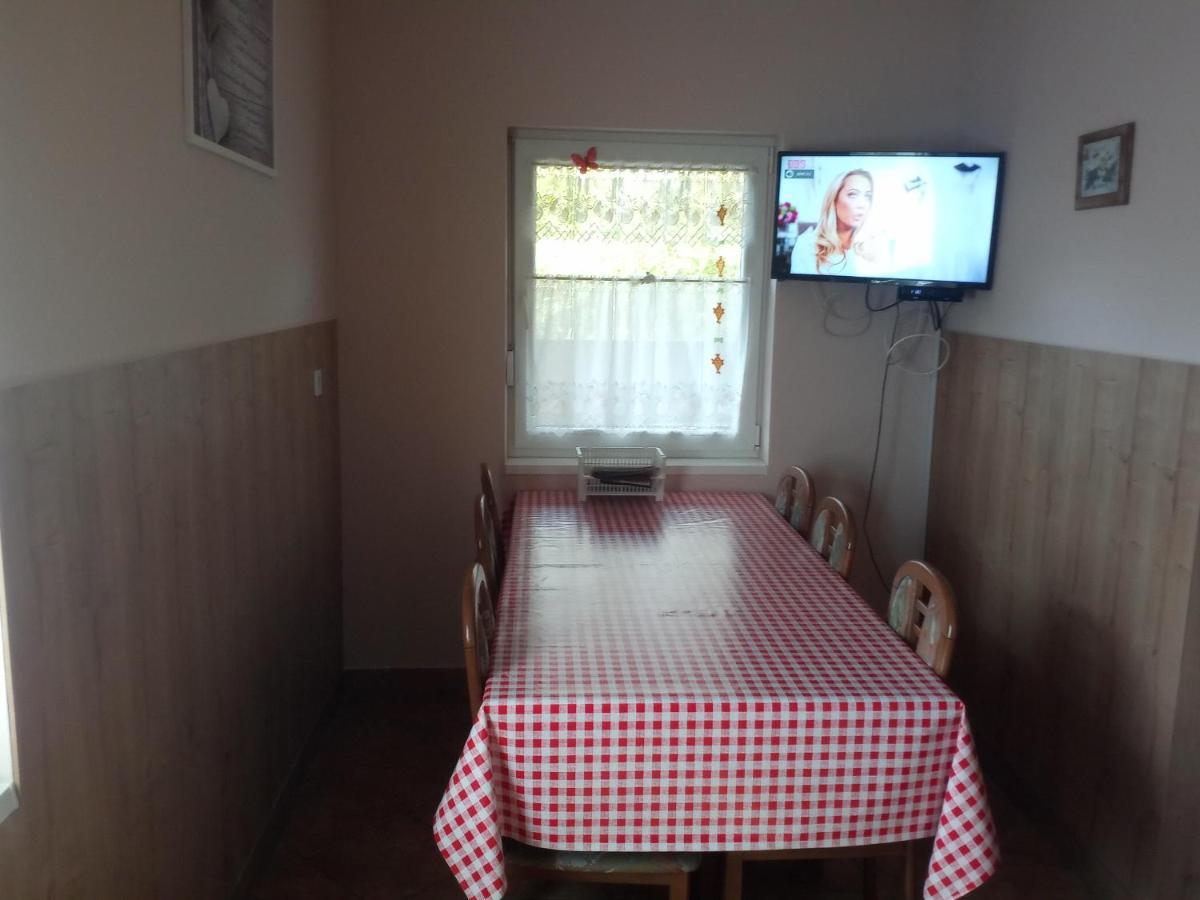 Budai Vam Apartmanhaz Pécs Eksteriør bilde